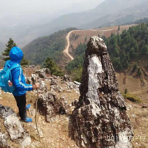 驴行富民金铜盆山