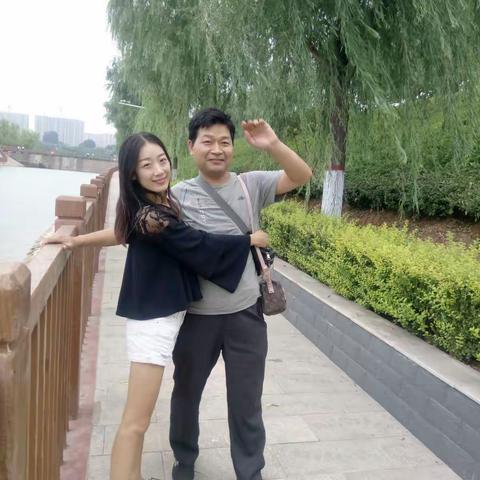 不知不觉又到开学季，满满的不舍