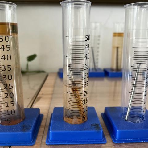 柱子课堂反思：六下4-4变化中伴随的现象