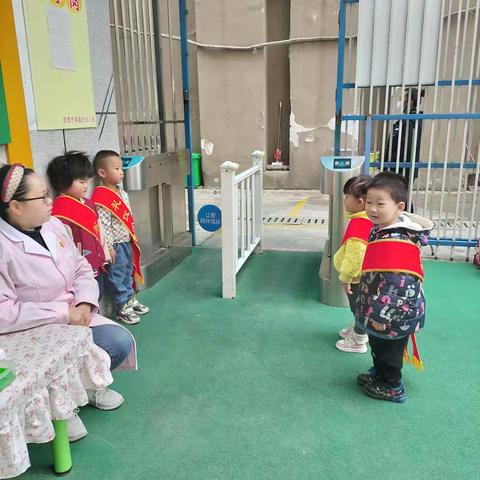 桐鑫苑幼儿园小一班四月份幼儿生活照片