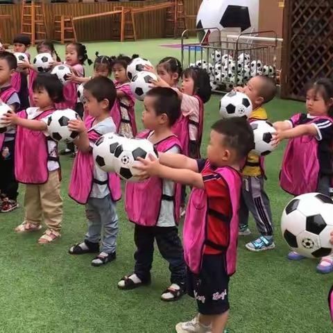 ⚽️铜梁区第三实验幼儿园小一班精彩回放——小球球，大世界⚽️