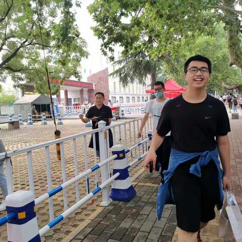 陪儿子走过高中三年